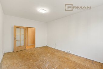 Byt 2+1, 69 m², družstevní – Strašnice, velkorysý prostor s - 4