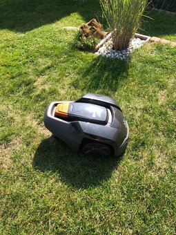 Robotická sekačka Husqvarna Automower 105 - 4