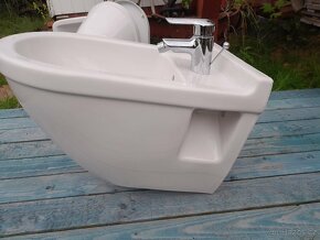 Koupelnový set DURAVIT umyvadlo, bidet, WC mísa - 4