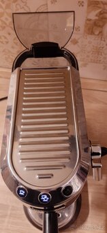 Kávovar Delonghi - 4