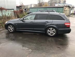 Mercedes e200 w212 náhradní díly - 4