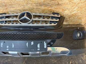 KOMPLETNÍ PŘEDNÍ NÁRAZNÍK MERCEDES W164 PŘED.FL. C197 - 4