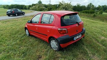 Toyota Yaris 1,0 - 4