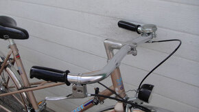 Peugeot, 1984, krásný originál, "šampaň" perleť - 4