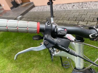 Prodám horské kolo Specialized Rockhooper - 4