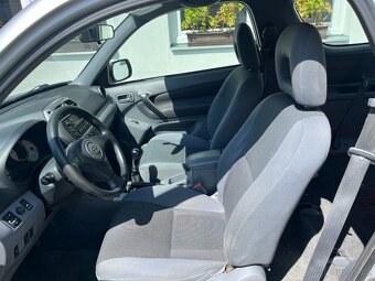 TOYOTA RAV 4 - 4