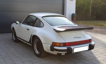Porsche 911 SC z roku 1982 - 4