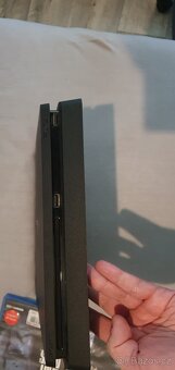 Ps4 slim - 4