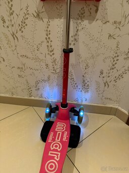Koloběžka Micro Mini LED - 4