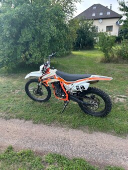 Prodám motorku Xmotos xb88 250ccm - 4