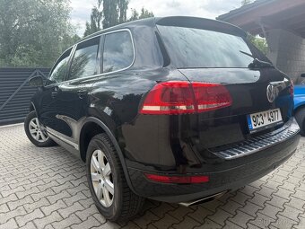 VW TOUAREG 3.0TDI 176KW 4X4,UZAVERKA,260TIS/KM,KAMERA 360. - 4