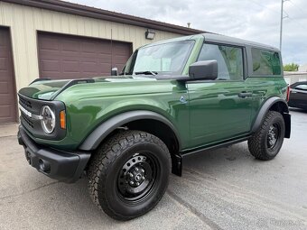 Ford Bronco Black Diamond 2.3L 4x4 - 2023 rok - 4