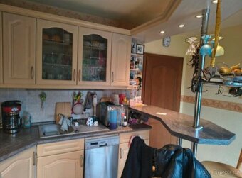 Béžová venkovská linka se spotřebiči,5453 - 4