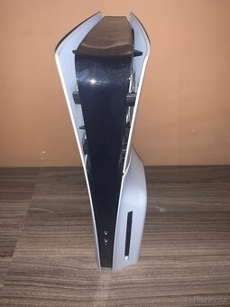 PlayStation 5 (Slim) + Call of Duty: Black Ops 6 - 4