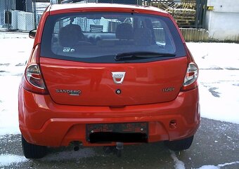 Sandero 1.4 mpi 10/2009 - 4