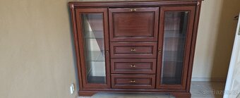 Vitrína,knihovna,stůl,komoda - 4