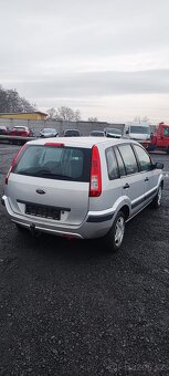 Ford Fusion 1.4 - 4
