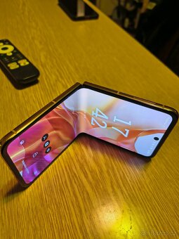 Motorola RAZR 50 ultra - 4