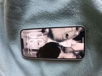 Prodám iPhone 13 128gb - 4
