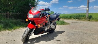 Honda CBR600F - 4