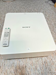 Sony VPL-FH60 3LCD projektor - 4