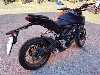 Honda CB 125 R Neo Sports Café (2023) Nová, 6200km - 4