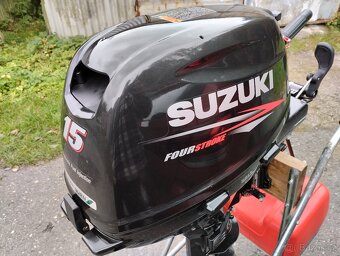 Lodní motor Suzuki 15Ps 4T + přísl. - 1A top stav - 4