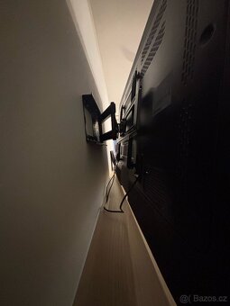 Samsung DM65E - 65” Komerční Digitální Informační - 4