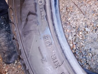 245/45/18 100v Goodyear 4ks zimní pneu RunFlat - 4