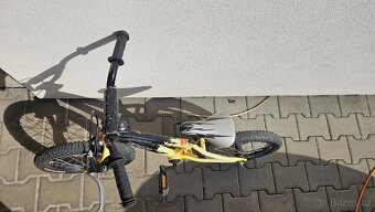 Detske kolo Specialized Hotrock 16 - 4