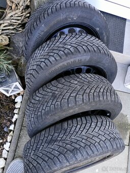 Zimní pneu 205/55 R16 + plechové disky 6 1/2x16H2 ET 50 - 4
