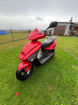 Malaguti f 15 skútr - 4
