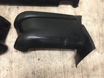 ŠKODA FELICIA PICK-UP 1995-2002 - KOMPLETNÍ ZADNÍ NÁRAZNÍK - 4