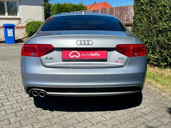 Audi A5 2,0 TDi / S-line / VÝHŘEV / AUT8 / 2015 - 4