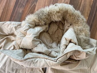 Nová zateplená béžová bunda s kožíškem, vel S i více (má šíř - 4