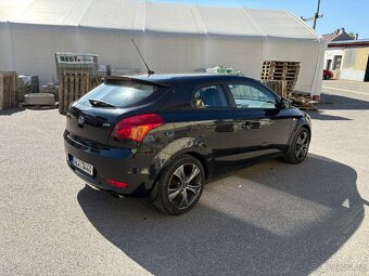 Kia ceed sport coupe 1.6CRDi - 4