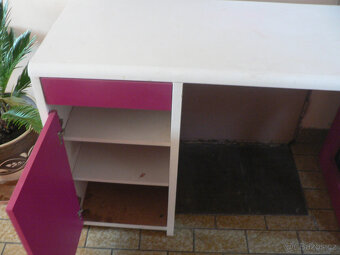 Dětský psací stůl - 4