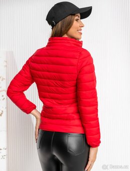 Nové Tmavě červená dámská prošívaná přechodová bunda - 4