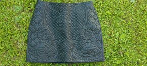 Péřová vesta z Itálie-NOVÁ 1499kč nyní 499kč,SUKNĚ,KABELKA, - 4