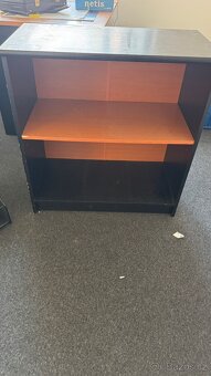 Kancelářský nábytek, jídelní stůl - 4