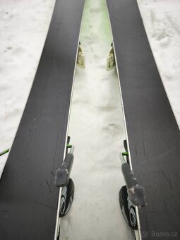 Atomic redster 90cm, pěkné dětské lyžičky - 4