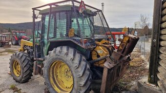 Traktor s lesnickou nástavbou JOHN DEERE 6110 - 4