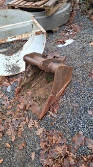 Prodám pásový bagr Takeuchi TB138FR - 4