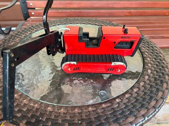 Stará plechová hračka pásový bagr - 4