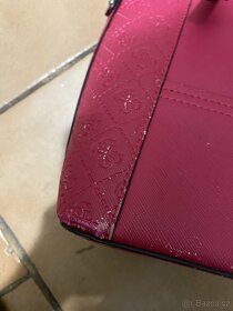 Kabelka do ruky Guess - 4