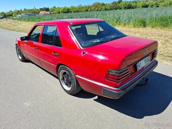 Mercedes W 124 2.0 Diesel 53kw Model 1992 - 4