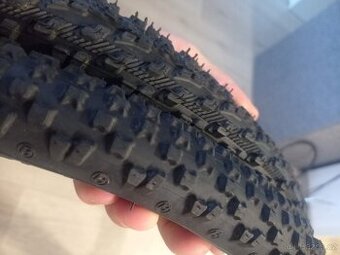 Horské mtb retro pláště bontrager jones xr 262.25 - 4
