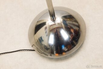 STOJACÍ LAMPA-FUNKCIONALISMUS - 4