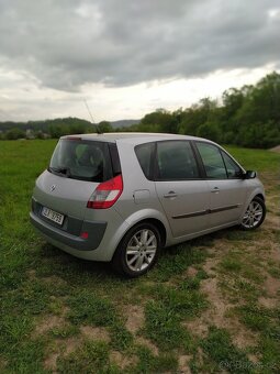 Renault Megane Scenic 2 - 4
