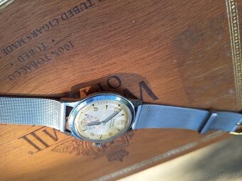 Doxa Swiss Vintage - 4